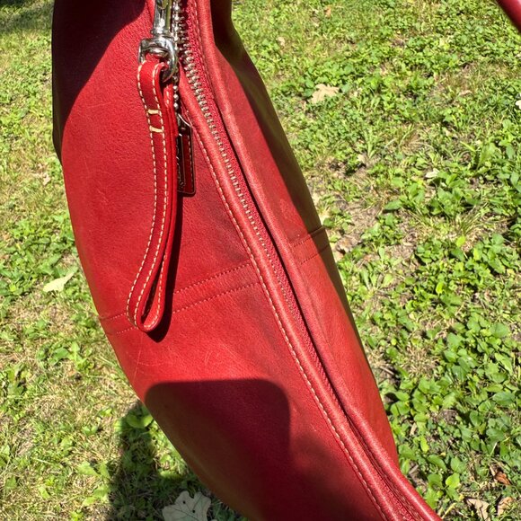 Vintage Coach Red Ergo Hobo 9219 - Picture 10 of 14